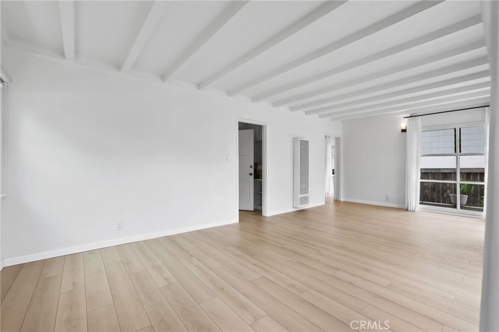 Interior 3