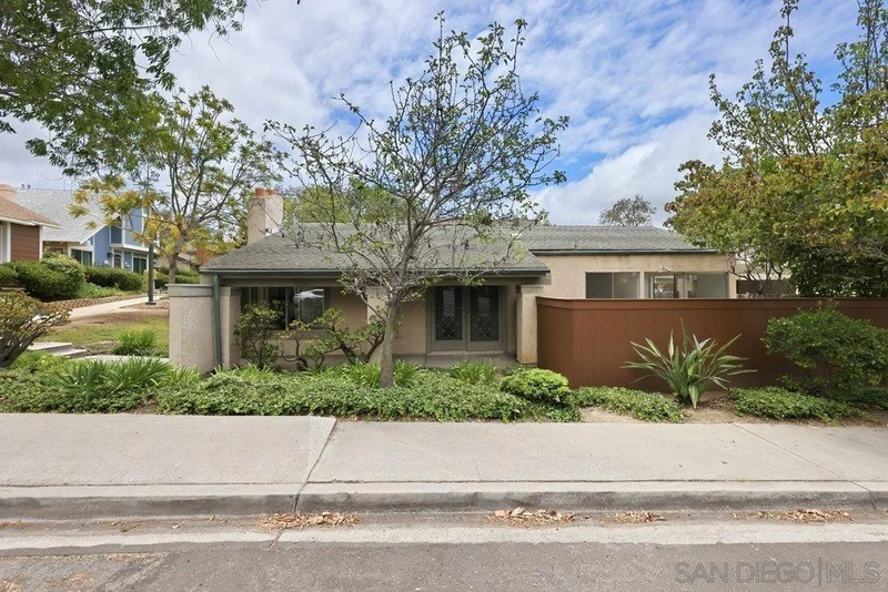 10769 Esmeraldas, San Diego, CA 92124