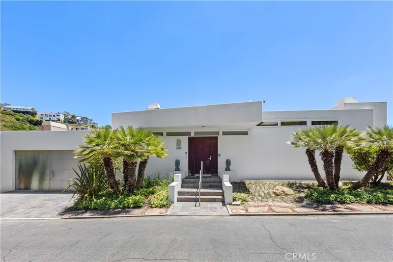 2365 Hillview Drive