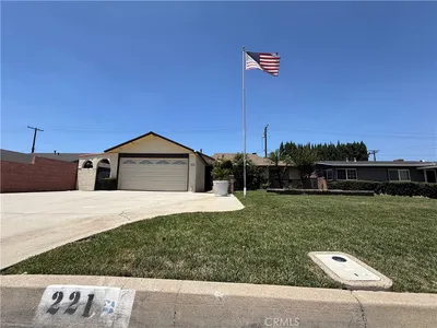 221 S Ranburn