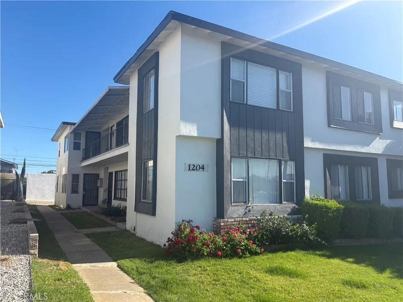 1204 Imperial, El Segundo, CA 90245