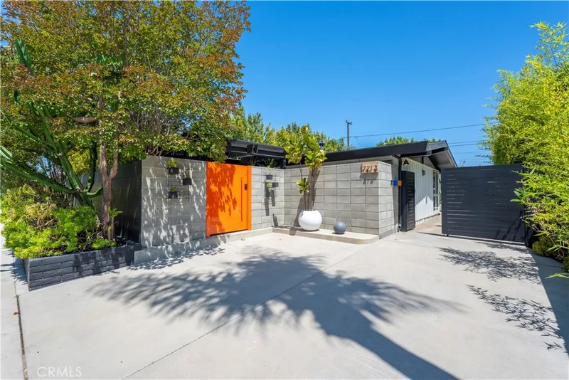 7213 E Lanai