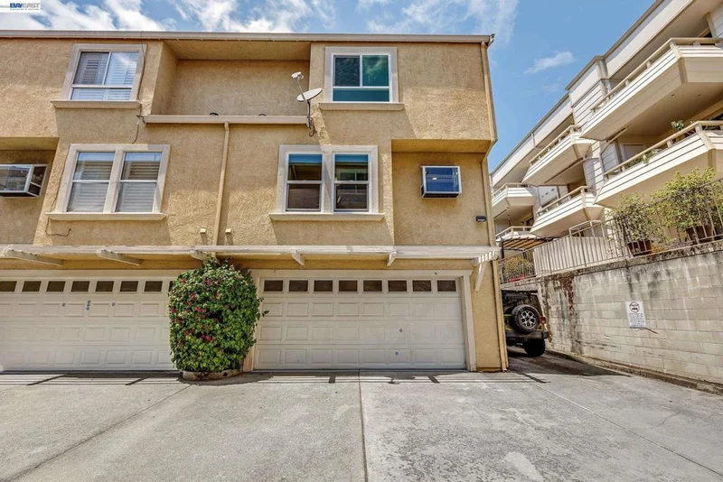 260 Estabrook St, San Leandro, CA 94577