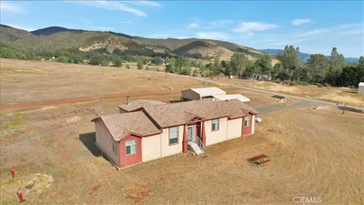 2420 Lakeview Loop