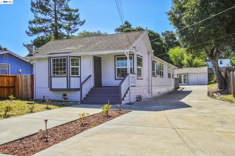 3932 Altamont Ave, Oakland, CA 94605