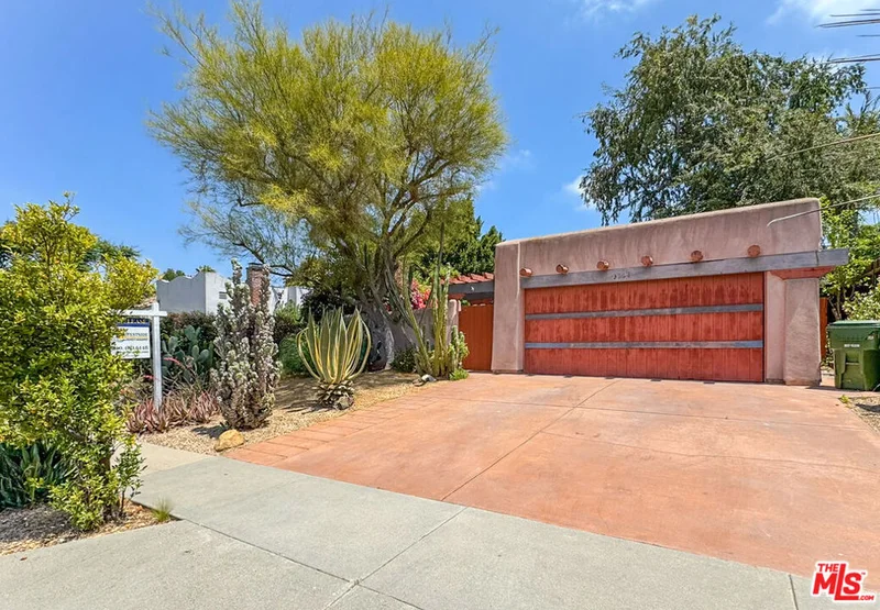 3124 Veteran Avenue