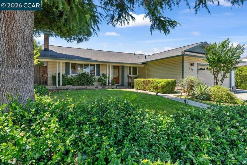 472 Cordoba Ln