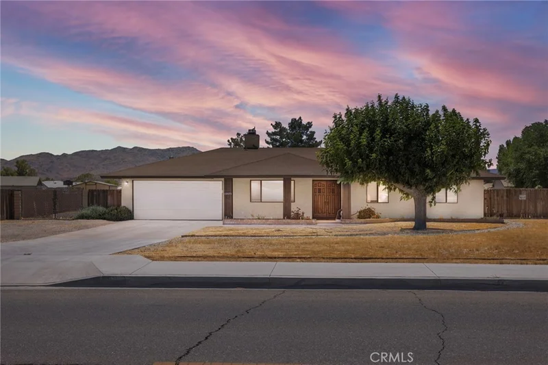 14475 Pioneer, Apple Valley, CA 92307