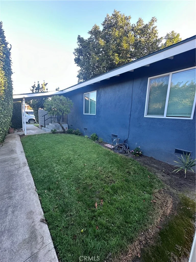 514 E Chalynn Circle photo 2