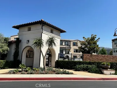 623 W Foothill Boulevard 44
