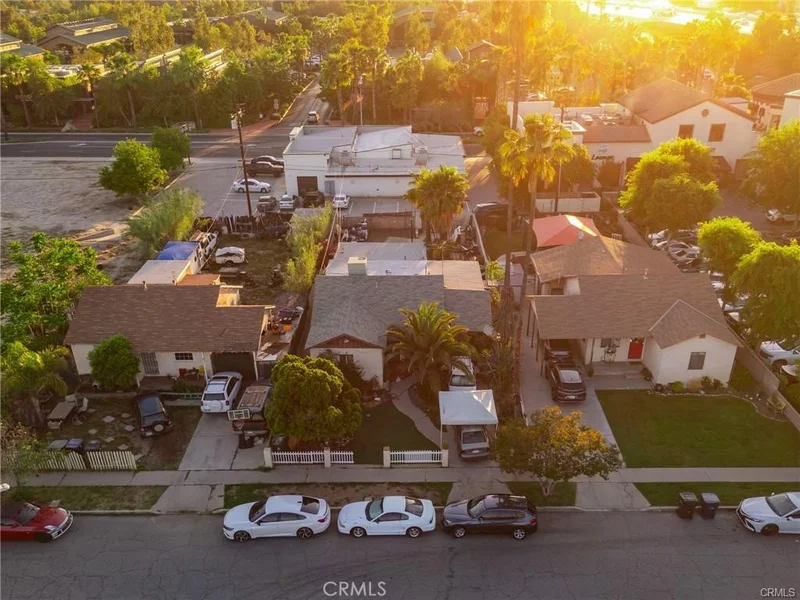Photo 2 of 601 Ruiz Street