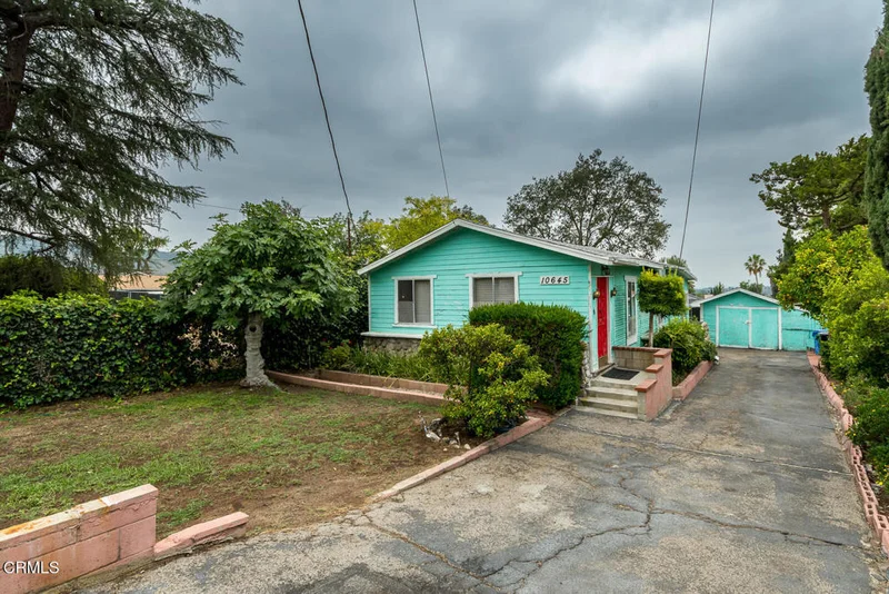 10645 Mount Gleason Avenue, Sunland, CA 91040
