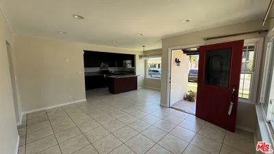 15336 Ryon Avenue photo 2