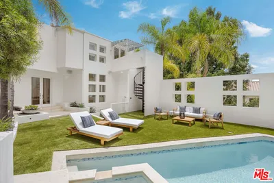 1414 Mockingbird Place
