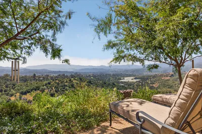 1447 N Foothill Road
