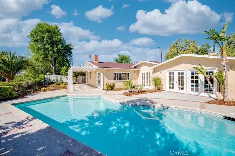 7126 Atheling Way
