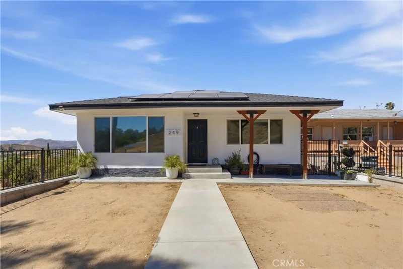 249 E Graham, Lake Elsinore, CA 92530