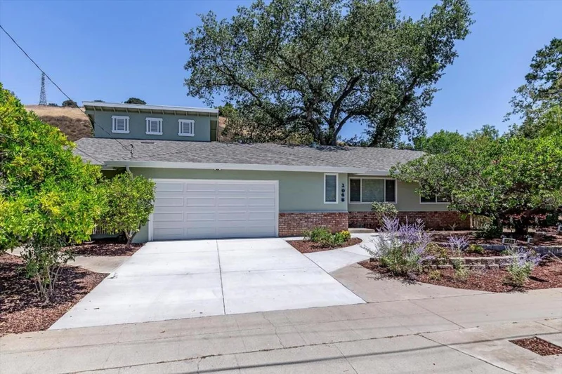 1045 Redmond Avenue, San Jose, CA 95120