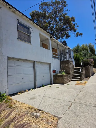 1411 1415 San Luis Drive photo 2