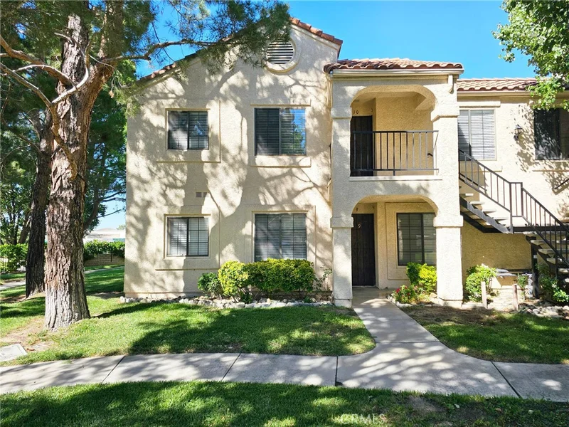 2554 Olive Drive 10
