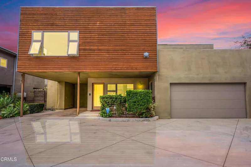 213 E Scott Street, Port Hueneme, CA 93041