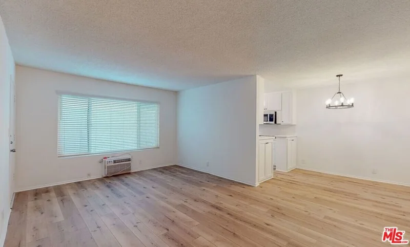 1827 Manning Avenue 3, Los Angeles, CA 90025