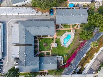 14315 Broadway photo 2