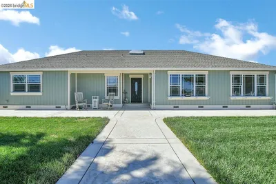 1700 Eureka Ave