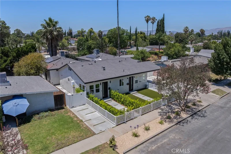 7647 Melvin Avenue