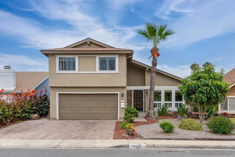 9563 Vista Secunda, San Diego, CA 92129