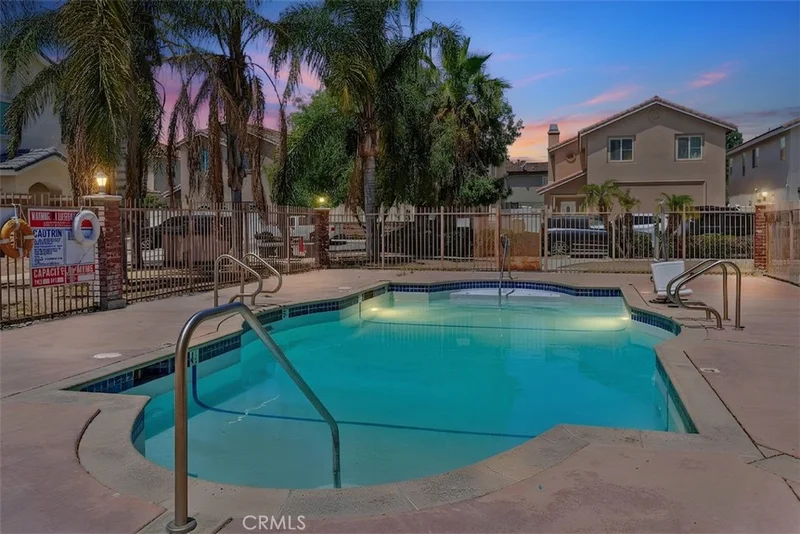 10104 Gould Street photo 2