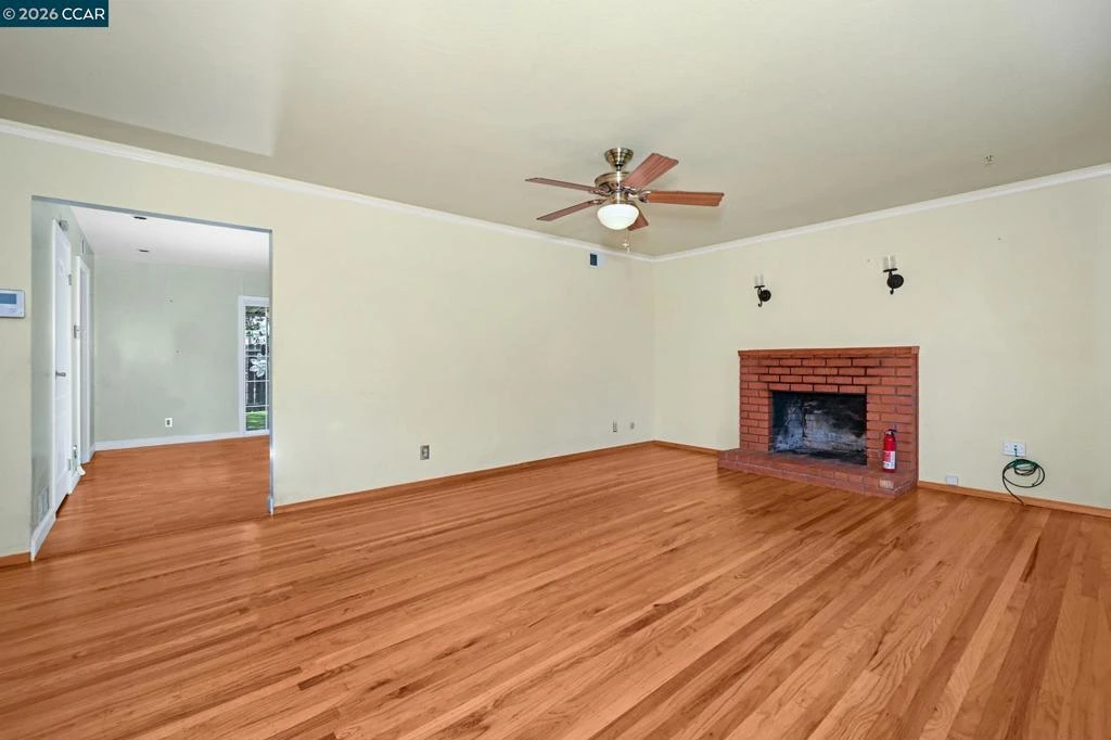 Interior 3