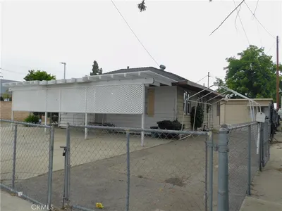 1119 E 4th Street