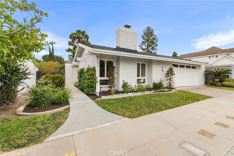 Photo 2 of 5701 Sierra Cielo Road