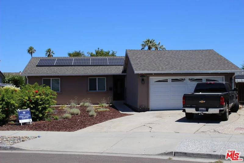 5950 Jacques Drive photo 2