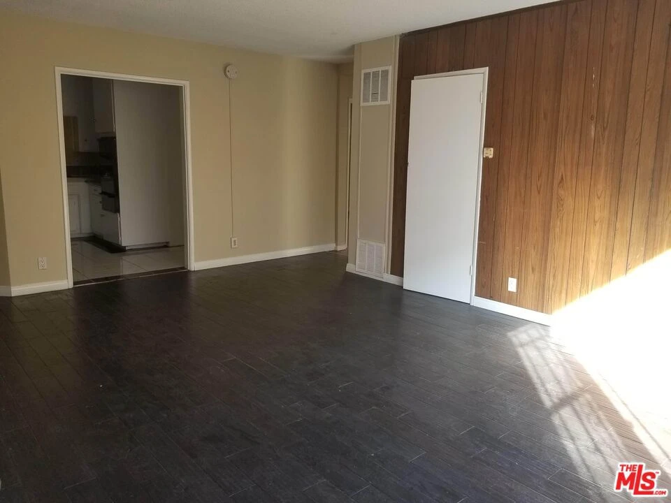 Interior 3