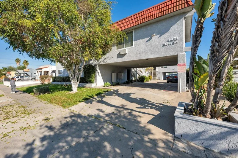4451 35th Street 7 photo 2