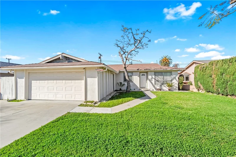 6431 Brown Circle, Huntington Beach, CA 92647