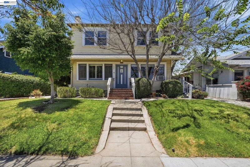 1412 30th St, San Diego, CA 92102