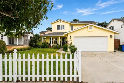 3146 Lake Drive