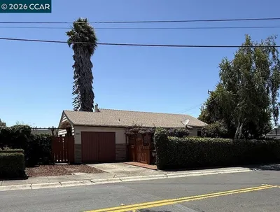 2501 MacArthur Ave