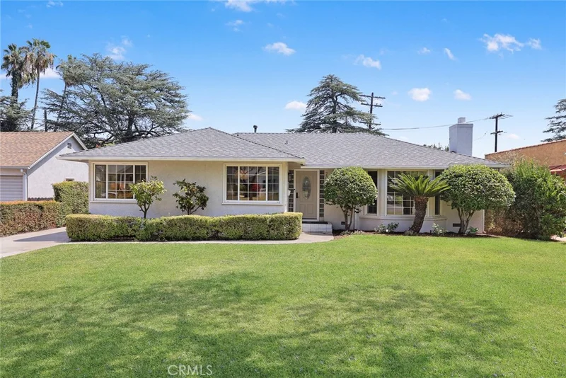 2030 Paloma Street