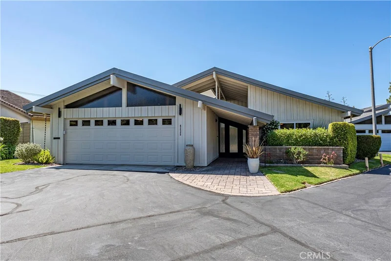 4225 Virginia Vista photo 2