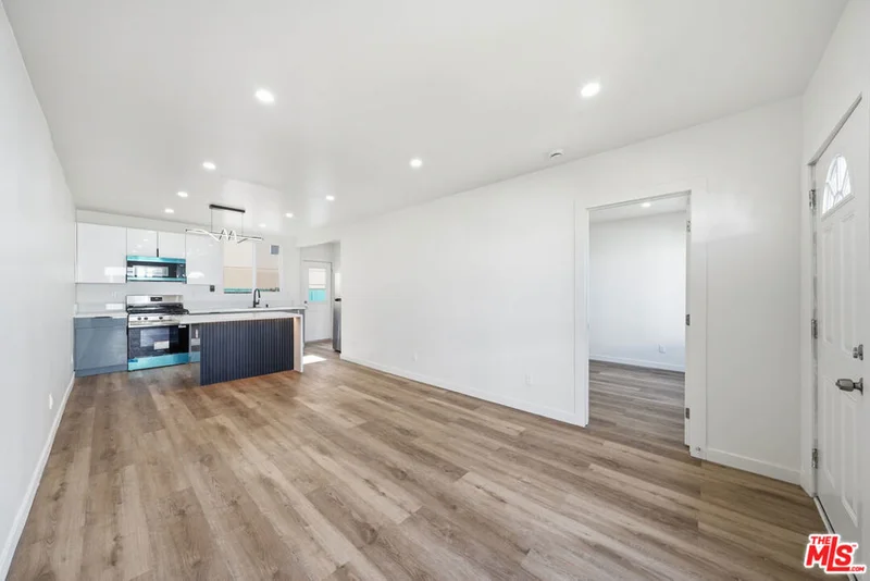 3020 W 12th Street 3030