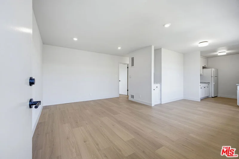 1701 Westmoreland Boulevard 18, Los Angeles, CA 90006