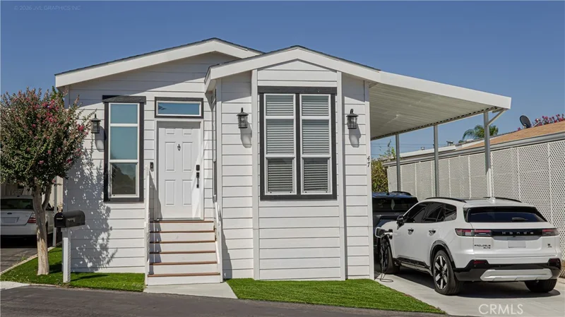1515 W Arrow