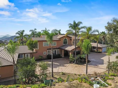 11535 Alps Way, Escondido, CA 92026