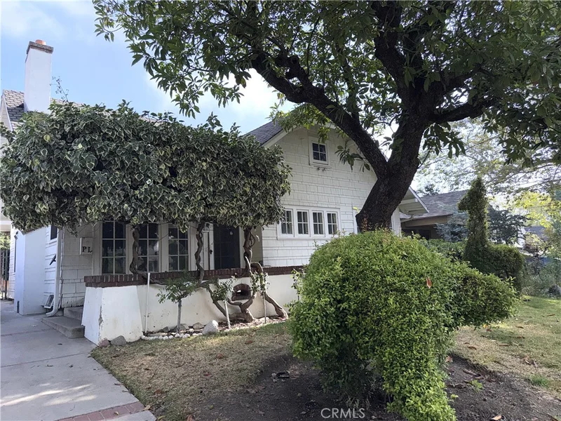 535 E Howard Street