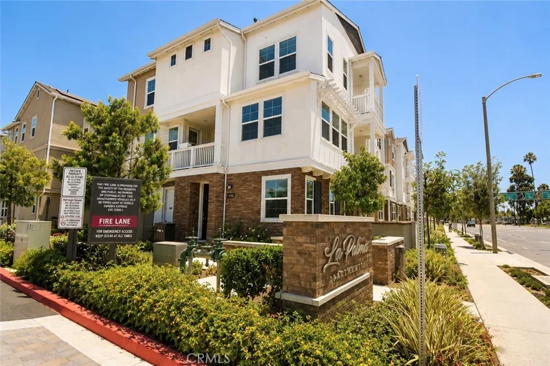 1030 N Anaheim Boulevard 2 photo 2