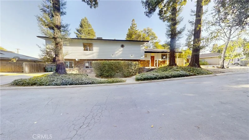 Photo 2 of 475 S Barrett Road A